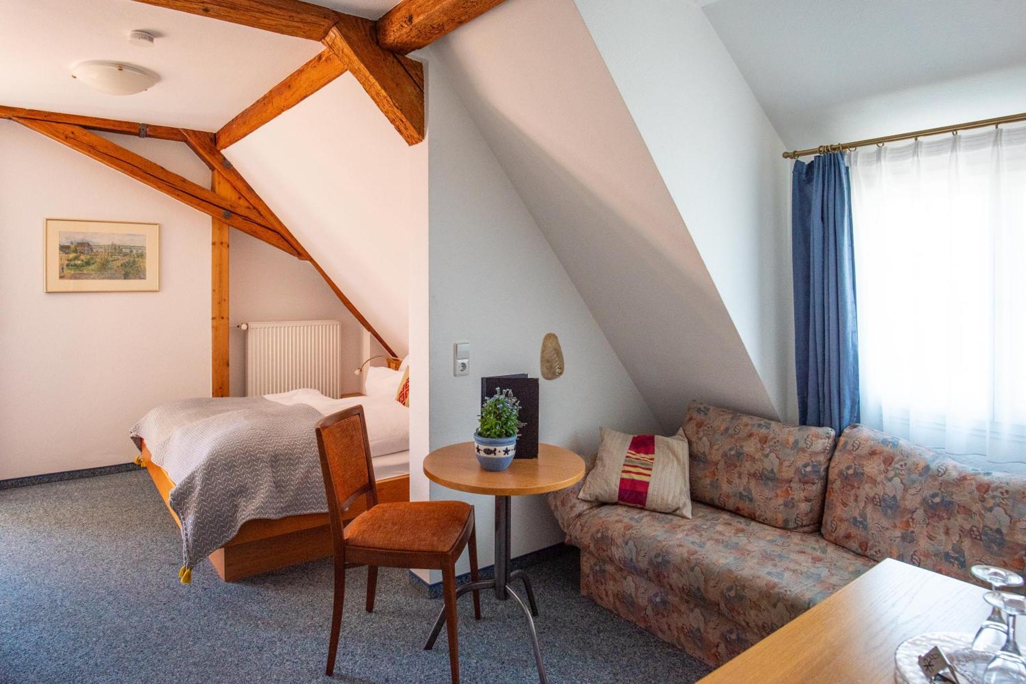 Insel-hof Hotel-garni 3*