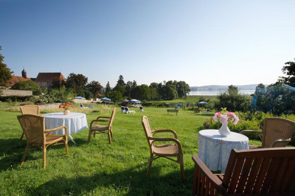Insel-hof Hotel-garni 3* Reichenau