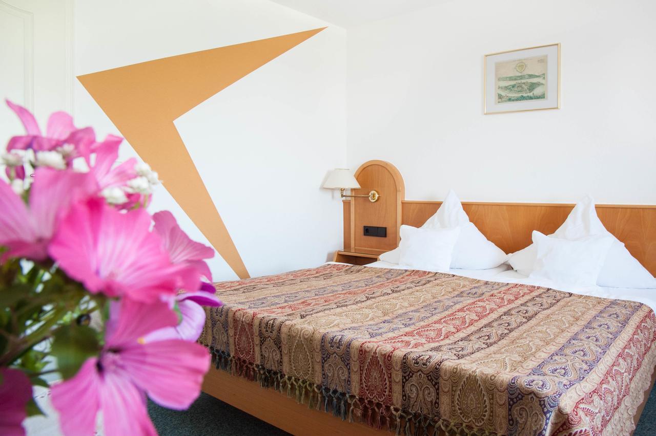 Insel-hof Hotel-garni Reichenau